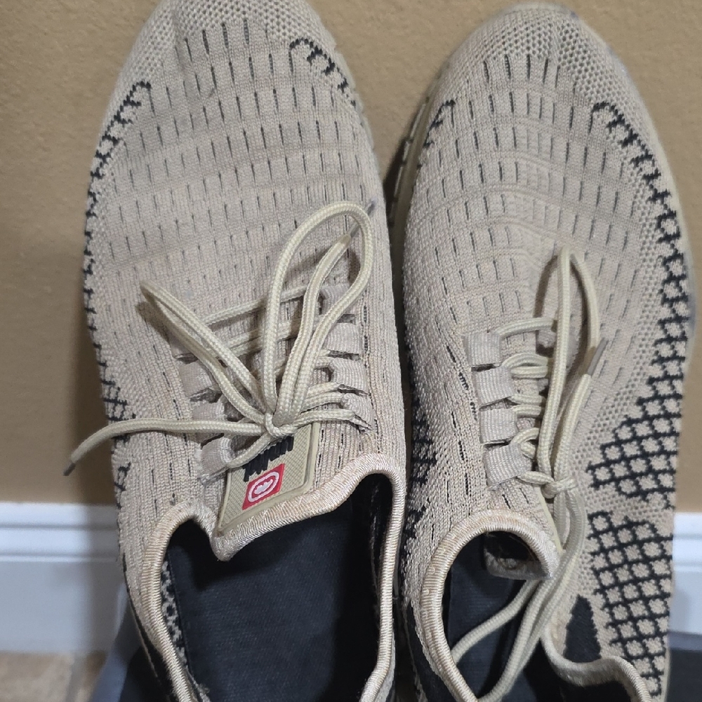 Ecko Unlimited Beige and Black Knit Sneakers